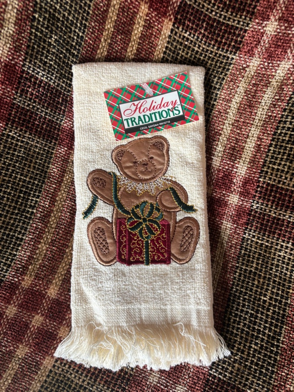 NWT Vintage Cream Teddy Bear Embroidered Kitchen Towel